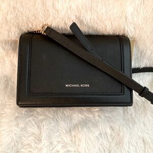 Michael Kors Jet Set Lg. Full Flip Crossbody NWT